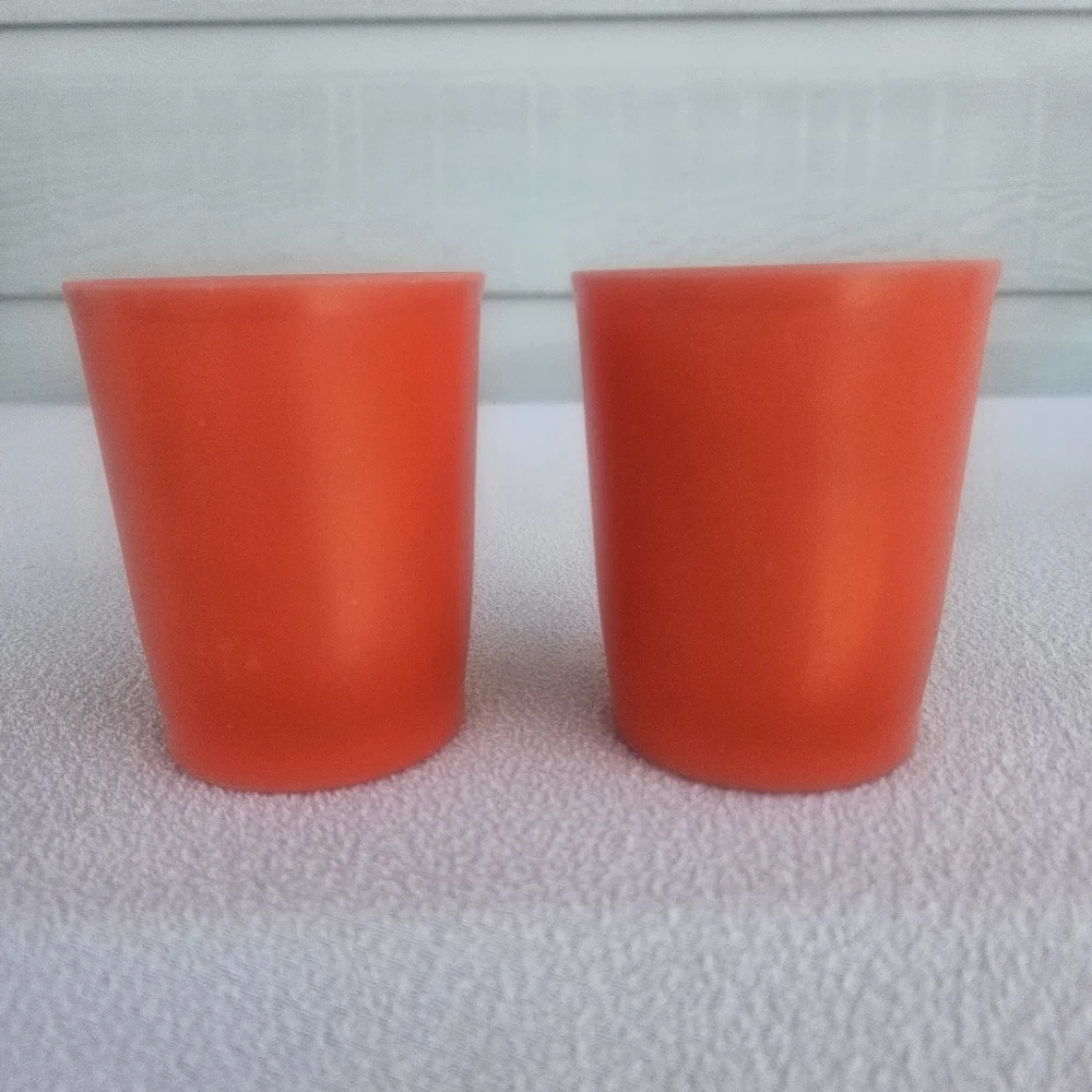 Tupperware 8oz 6oz Tumblers Plastic Cups Avocado Green Orange 1320 Set of 4